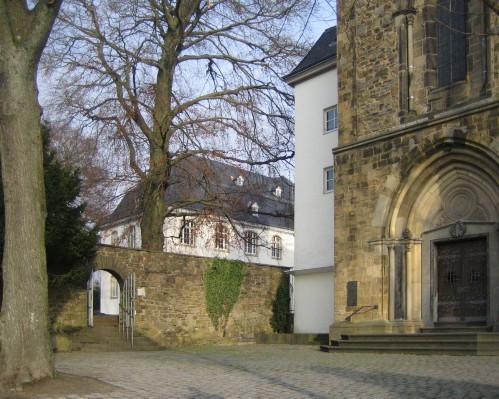 Klingenmuseum Rösrath 029_ShiftN.jpg