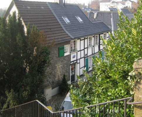 Klingenmuseum Rösrath 030_ShiftN.jpg