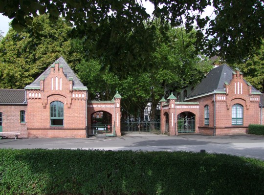 2009-09-05 Zeche Zollern 0001_ShiftN (40).jpg