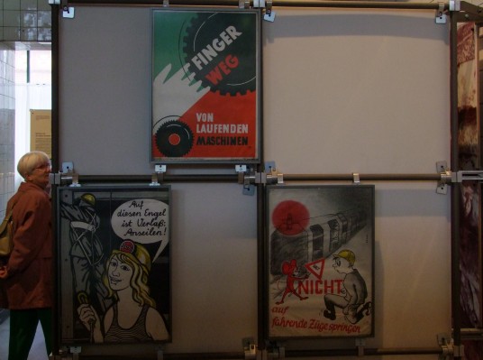 2009-09-05 Zeche Zollern 0001_ShiftN (62).jpg